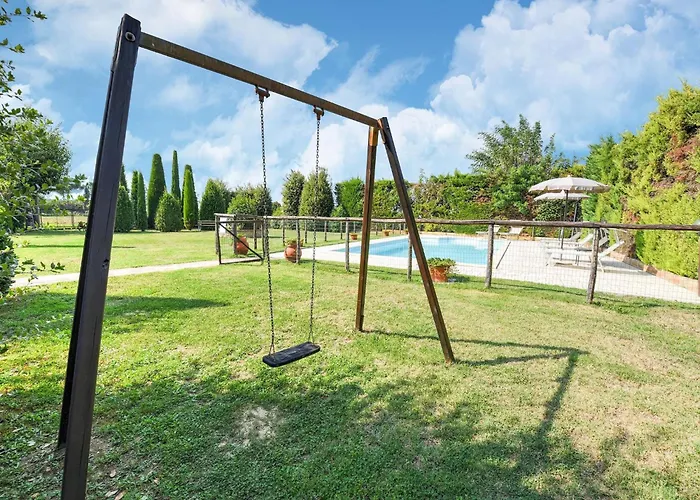 Peaceful Escape In Tuscan